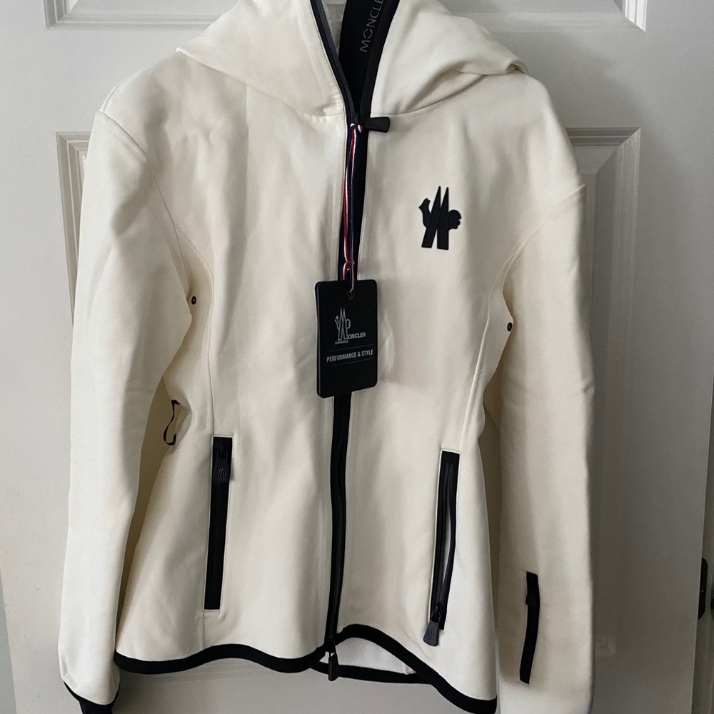 Moncler Woman’s zip up hoodie size small new
